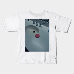 Bubble Gum tv shirt Kids T-Shirt